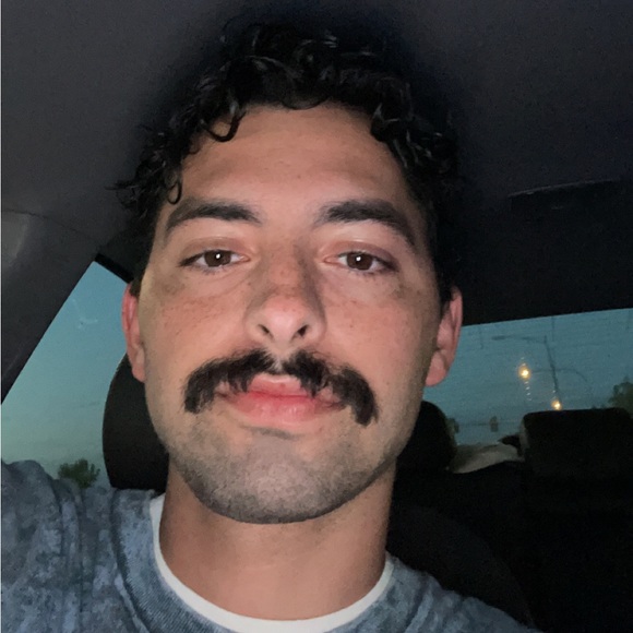 Meet your Posher, Josh - Picture 3 of 5